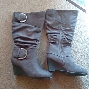 Journee collection slouch boots